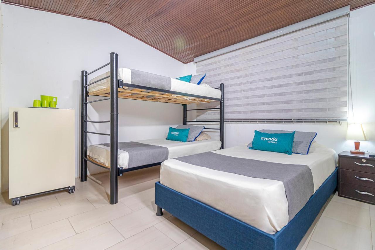 Ayenda Hostal El Tocororo โบโกตา ภายนอก รูปภาพ